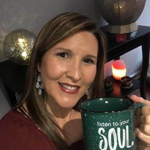 Meet your Posher, Shari